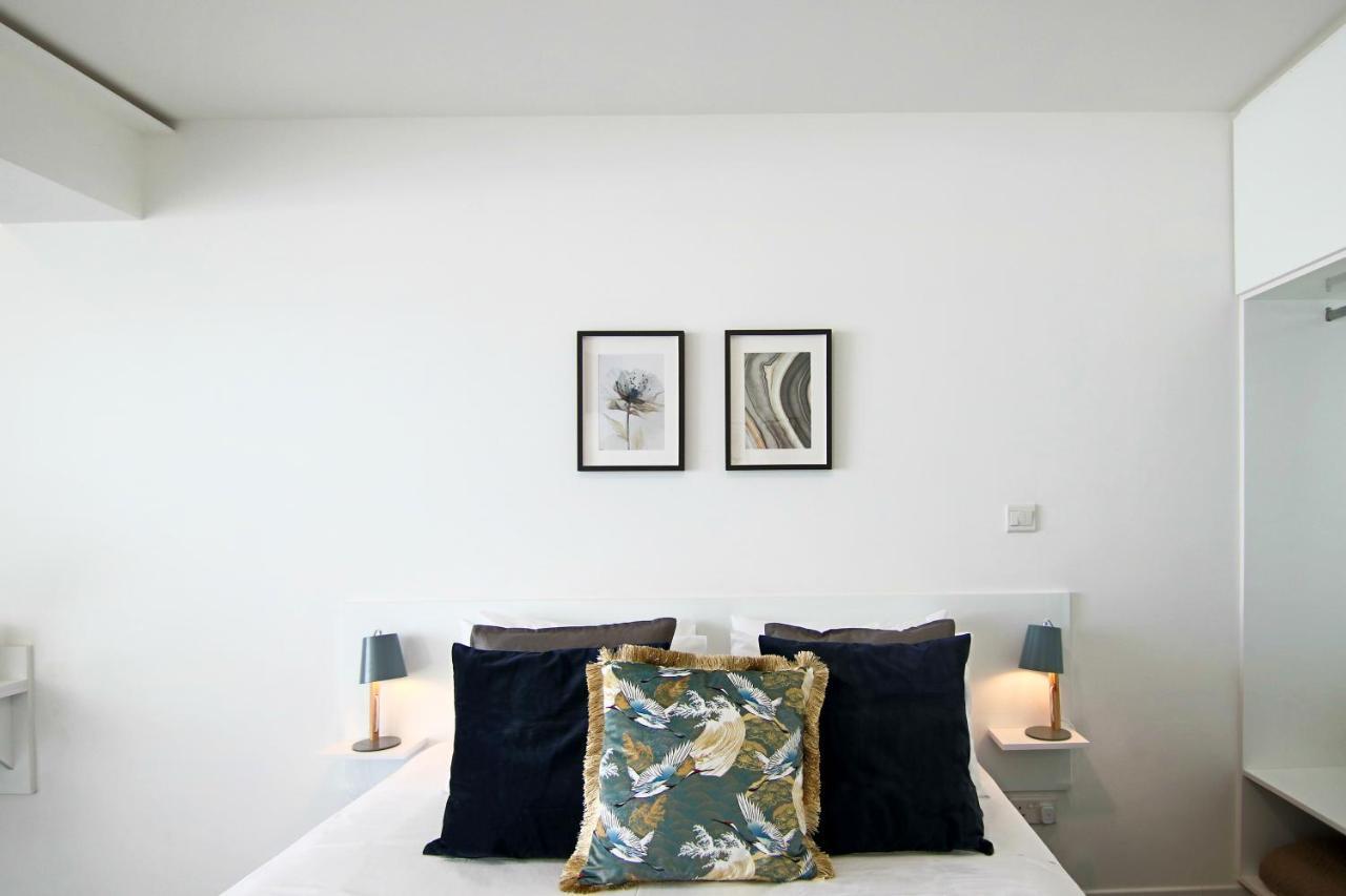 Phaedrus Living: Luxury Suite Nicosia 502 Экстерьер фото