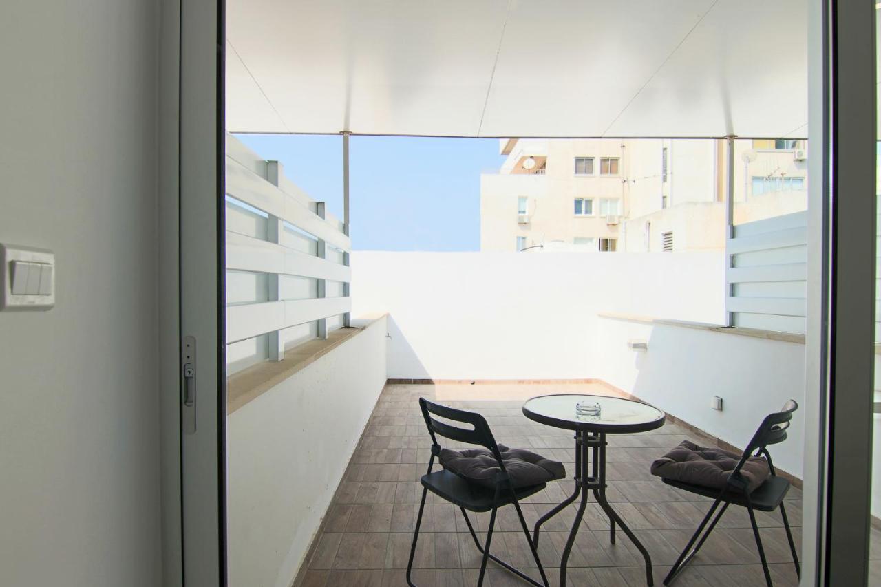 Phaedrus Living: Luxury Suite Nicosia 502 Экстерьер фото